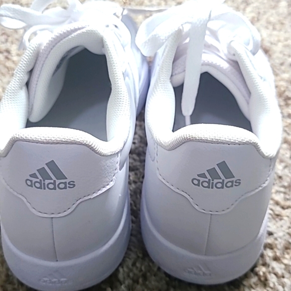 Adidas White Sneakers Modern Minimalist Design - Picture 3 of 5